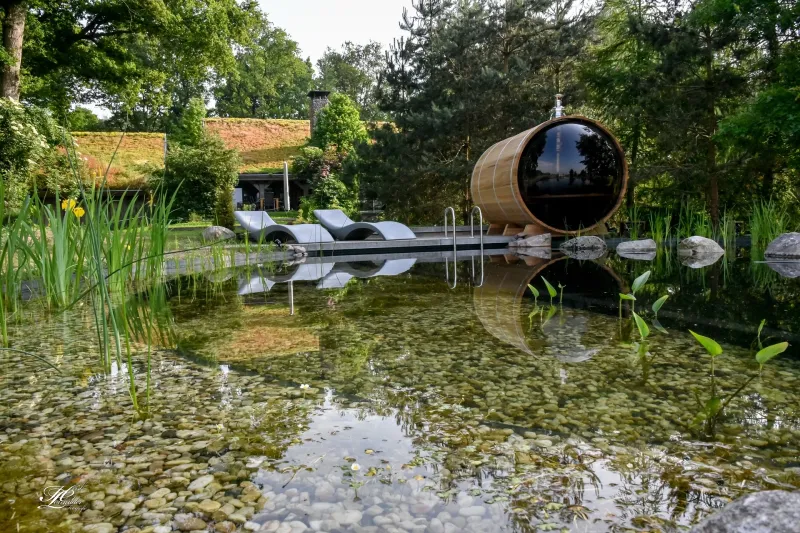 Puur genieten in Drenthe: Een natuurlijke zwemvijver